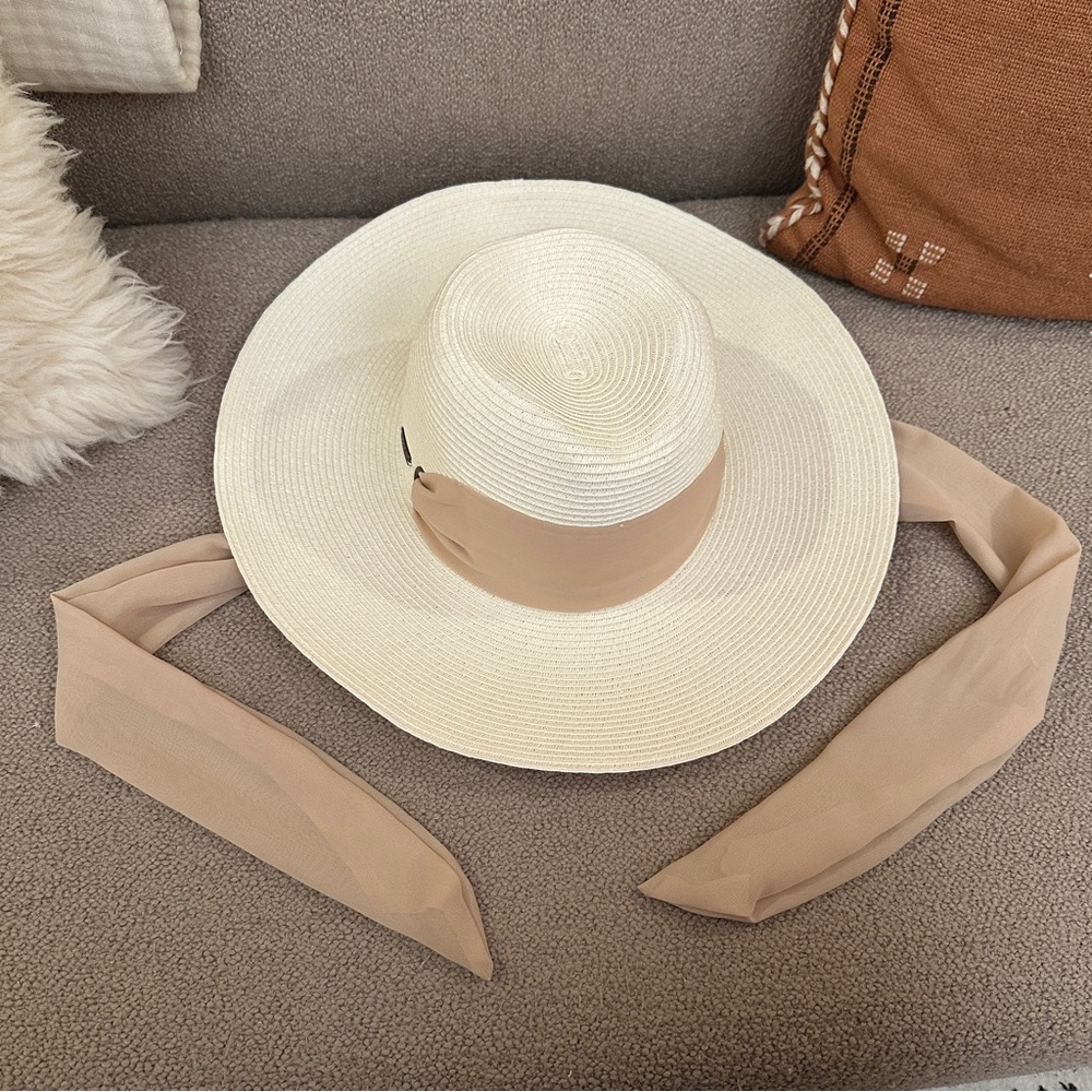 Cream & Tan Wide-Brim Sun Hat with chin tie